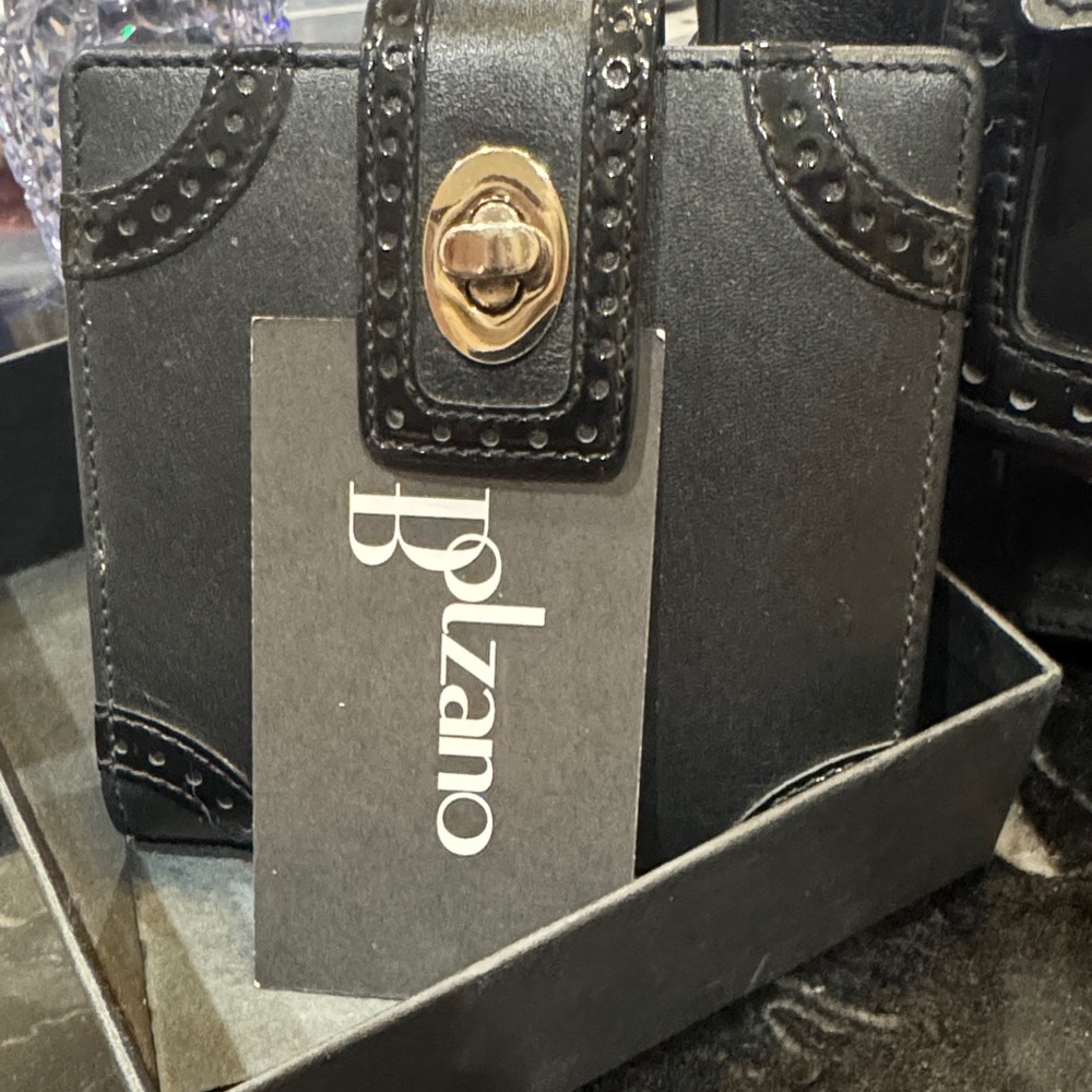 Bolzano Black Wallet with Silver clasp